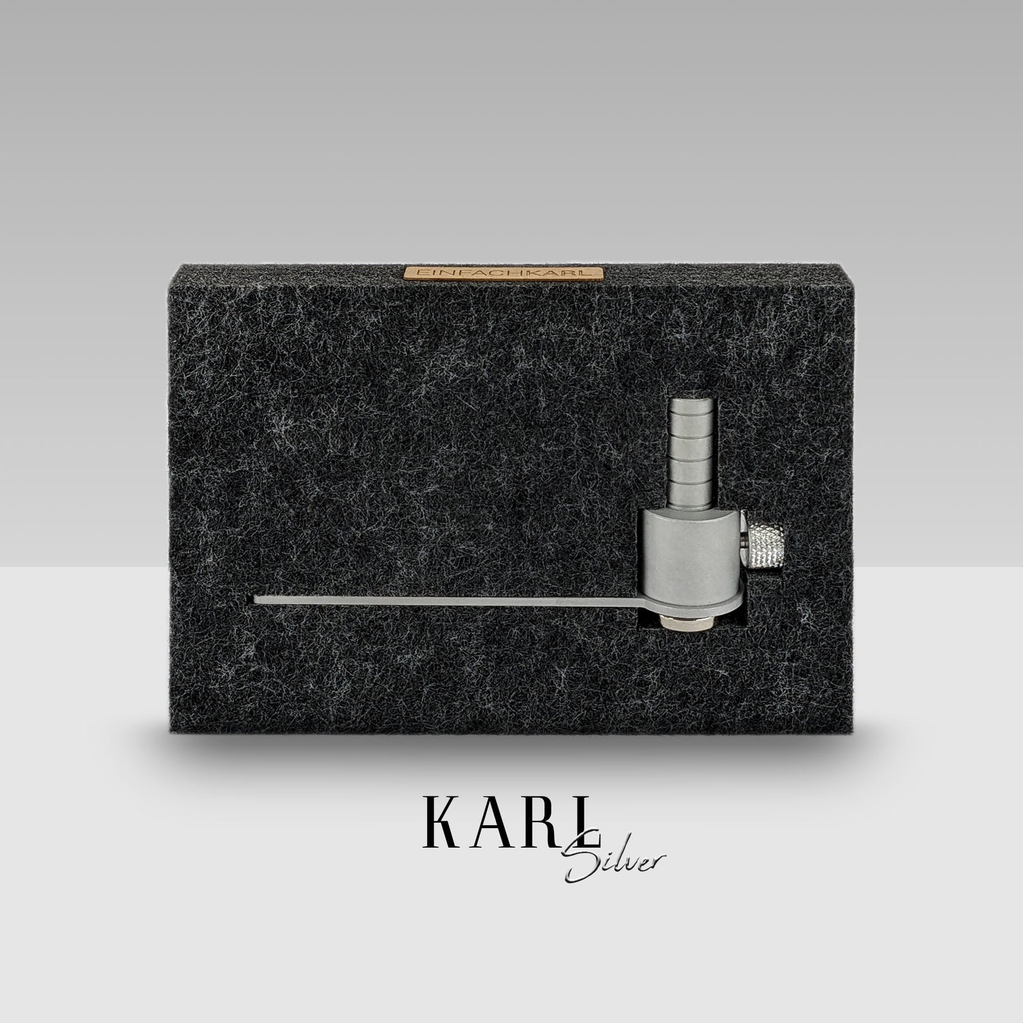 Zuschneidehilfe Karl in silberner Farbe